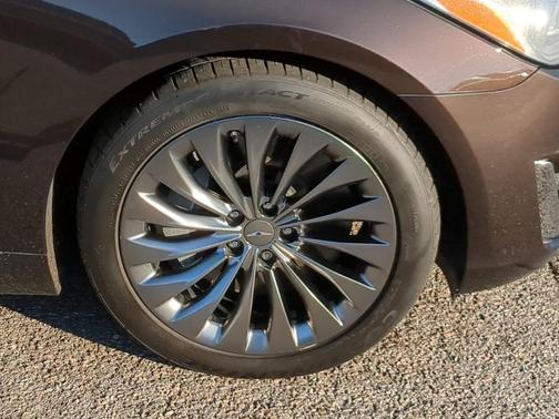 2018 Genesis G90 3.3T Premium