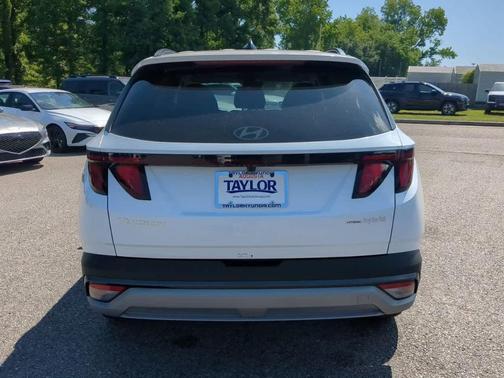 Pearl 2026 Hyundai TUCSON Hybrid SEL