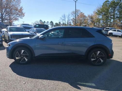 2026 Hyundai IONIQ 5 SE Standard Range