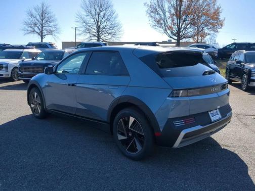 2026 Hyundai IONIQ 5 SE Standard Range