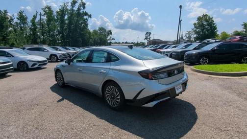 2025 Hyundai SONATA Hybrid Limited