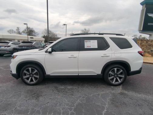 2023 Honda Pilot Touring