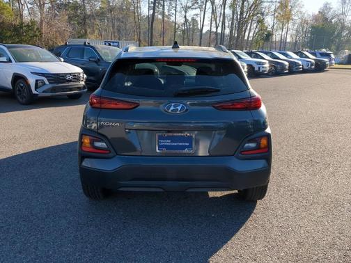 2021 Hyundai KONA SEL Plus