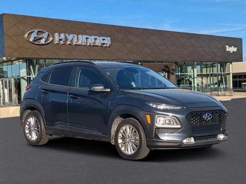 2021 Hyundai KONA SEL Plus