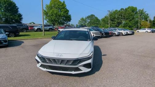 2025 Hyundai ELANTRA HEV SEL