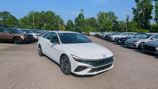 2025 Hyundai ELANTRA HEV SEL