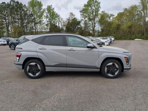 2025 Hyundai KONA EV SEL