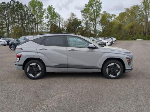 2025 Hyundai KONA EV SEL