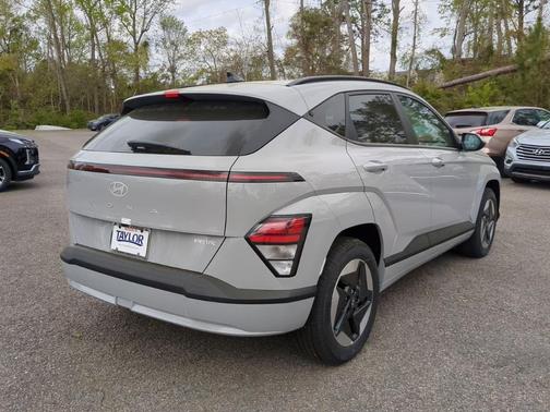 2025 Hyundai KONA EV SEL