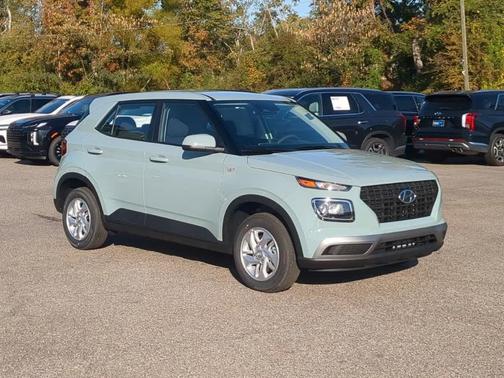 2026 Hyundai VENUE SE