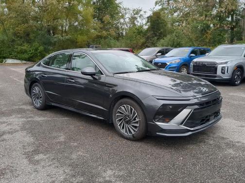 2025 Hyundai SONATA Hybrid SEL