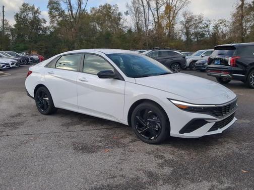 2026 Hyundai ELANTRA HEV SEL