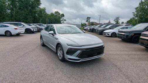 2025 Hyundai SONATA SE