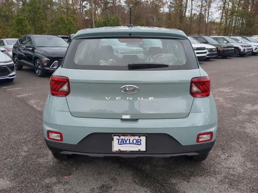2026 Hyundai VENUE SE