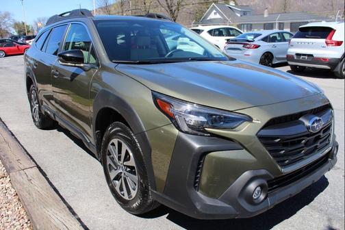 Green 2024 Subaru Outback Premium