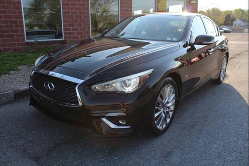 Black 2019 INFINITI Q50 3.0t LUXE