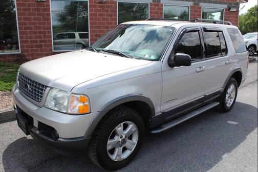 Silver 2004 Ford Explorer XLT