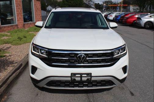 White 2023 Volkswagen Atlas 3.6L SE w/Technology
