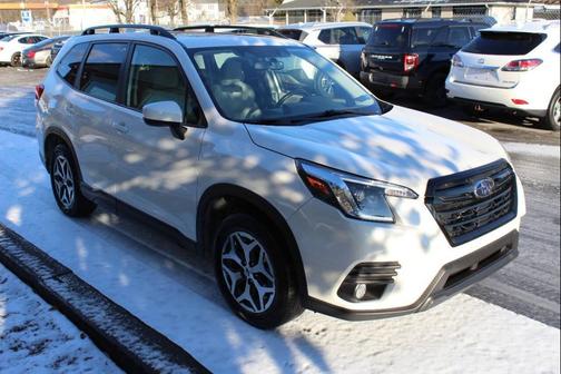 2022 Subaru Forester Premium