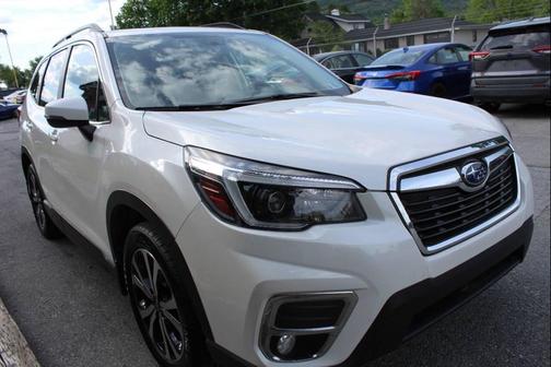 Crystal White Pearl 2021 Subaru Forester Limited