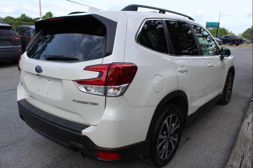 Crystal White Pearl 2021 Subaru Forester Limited