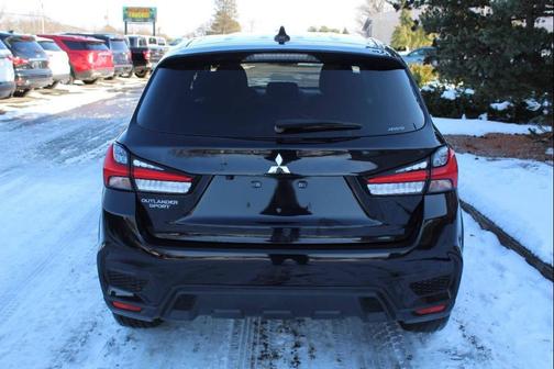 2022 Mitsubishi Outlander Sport 2.0 LE