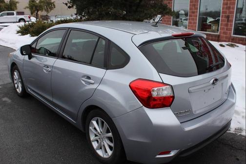 2013 Subaru Impreza 2.0i Premium