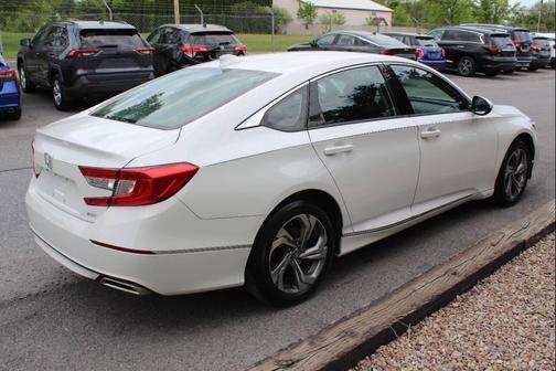 White 2018 Honda Accord EX-L 2.0T