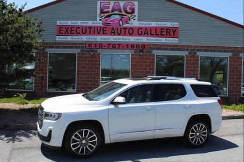 White Frost Tricoat 2022 GMC Acadia Denali