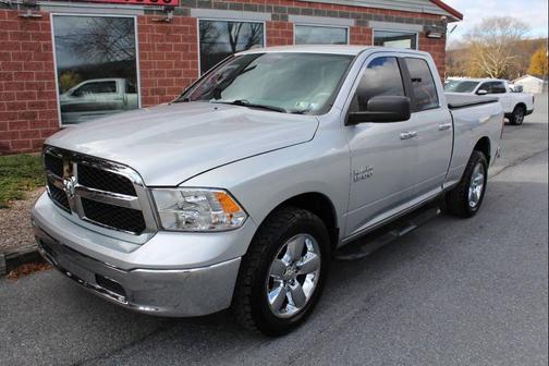 2017 RAM 1500 SLT