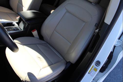2023 Ford Explorer XLT AWD 4dr SUV