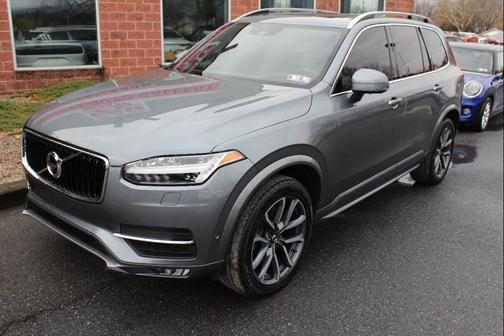 2019 Volvo XC90 T6 Momentum