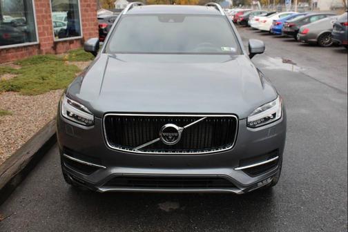 2019 Volvo XC90 T6 Momentum