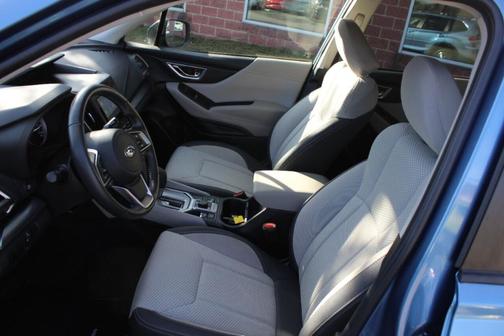 Photo 2 of 18 of 2020 Subaru Forester Premium
