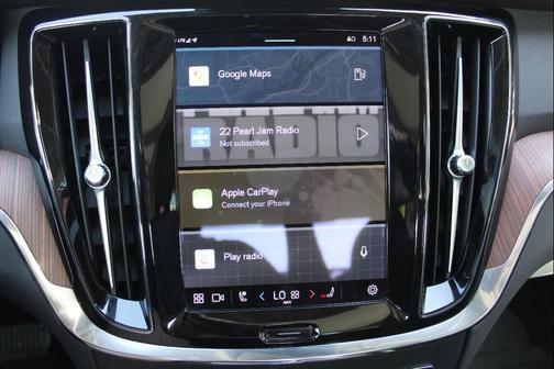 2024 Volvo S60 B5 Plus Dark Theme AWD 4dr Sedan