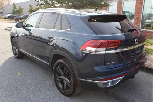 2020 Volkswagen Atlas Cross Sport 3.6L V6 SE w/Technology R-Line