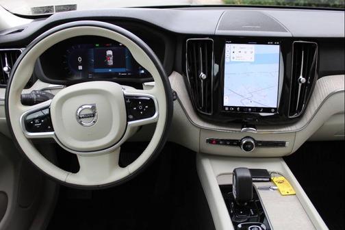 2023 Volvo XC60 B5 Plus Bright Theme 4dr SUV