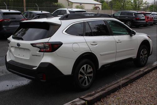 White 2022 Subaru Outback Premium