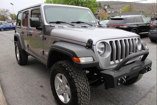 Silver 2019 Jeep Wrangler Unlimited Sport