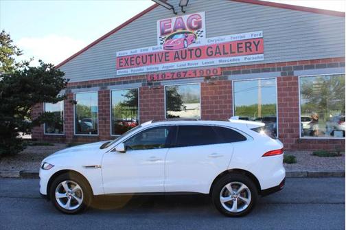 2019 Jaguar F-PACE 25t Premium AWD 4dr SUV