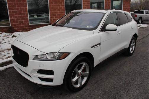 2019 Jaguar F-PACE 25t Premium AWD 4dr SUV