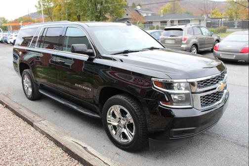 2017 Chevrolet Suburban LT