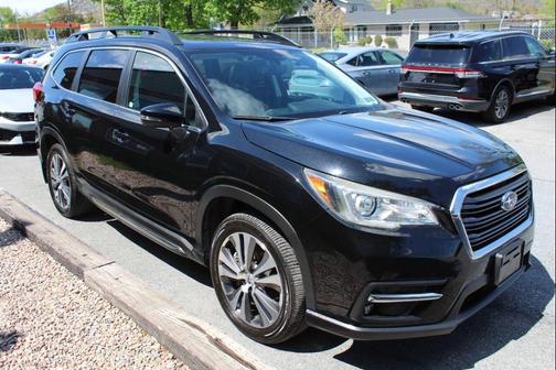 Black 2022 Subaru Ascent Limited 7-Passenger