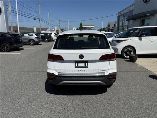 Pure White 2024 Volkswagen Taos 1.5T S
