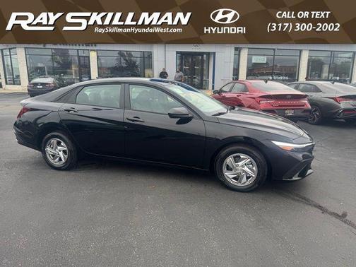 2025 Hyundai ELANTRA SE