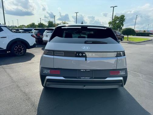 2025 Hyundai IONIQ 5 SEL
