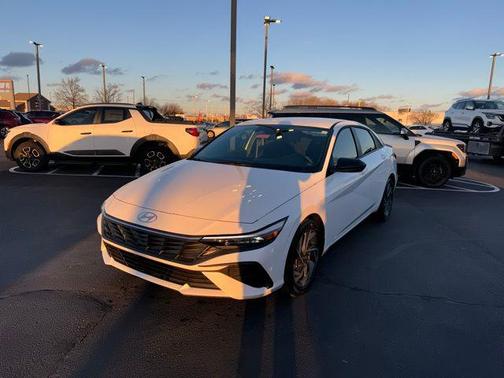 2025 Hyundai ELANTRA Sport