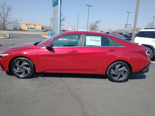 2025 Hyundai ELANTRA Limited