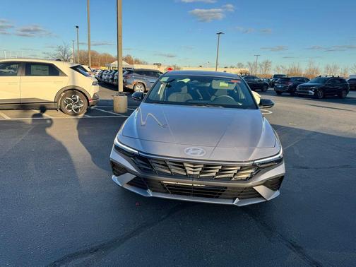 2026 Hyundai ELANTRA Sport