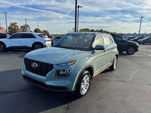 2026 Hyundai VENUE SE